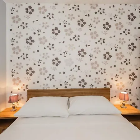 Nikola 3 Apartamento *